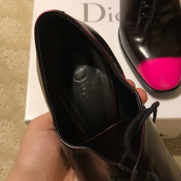 Dior Garconne Shoe, a shoe right off the runway🔥 - Picture 4 of 6